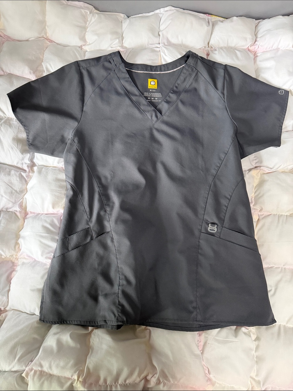 WonderWink Charcoal V-Neck Short Sleeve Scrub Top